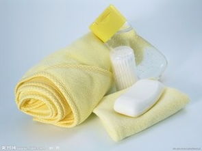 前胸后背長痘痘怎么辦？科學護膚與日常用品選購指南